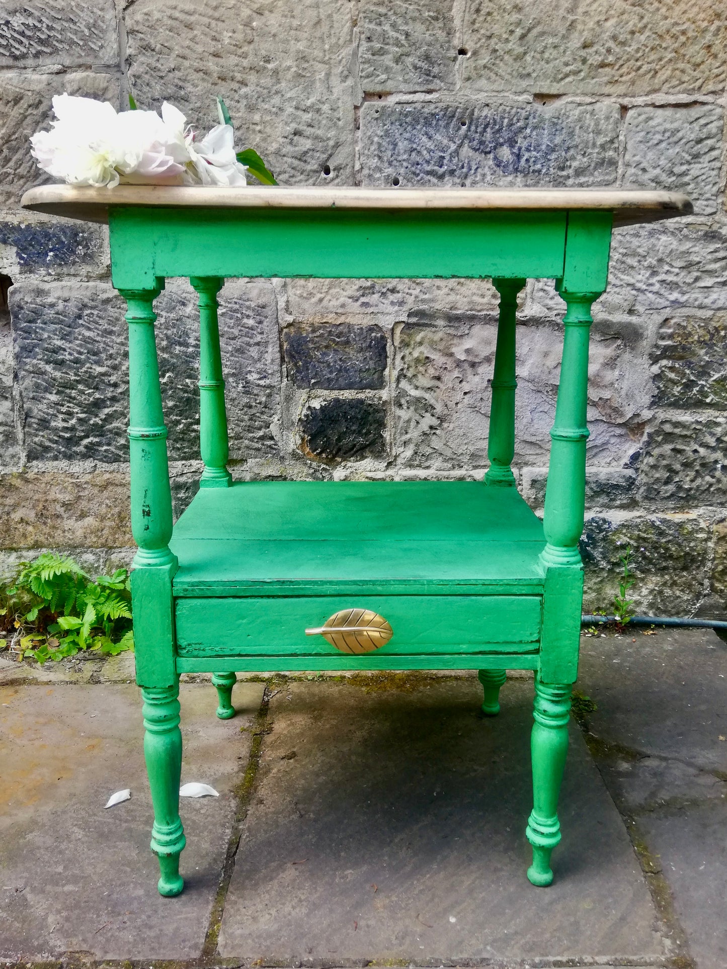 Bedside / side table / console table in Antibes green