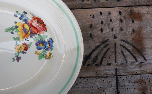 Lovely vintage serving platter plate