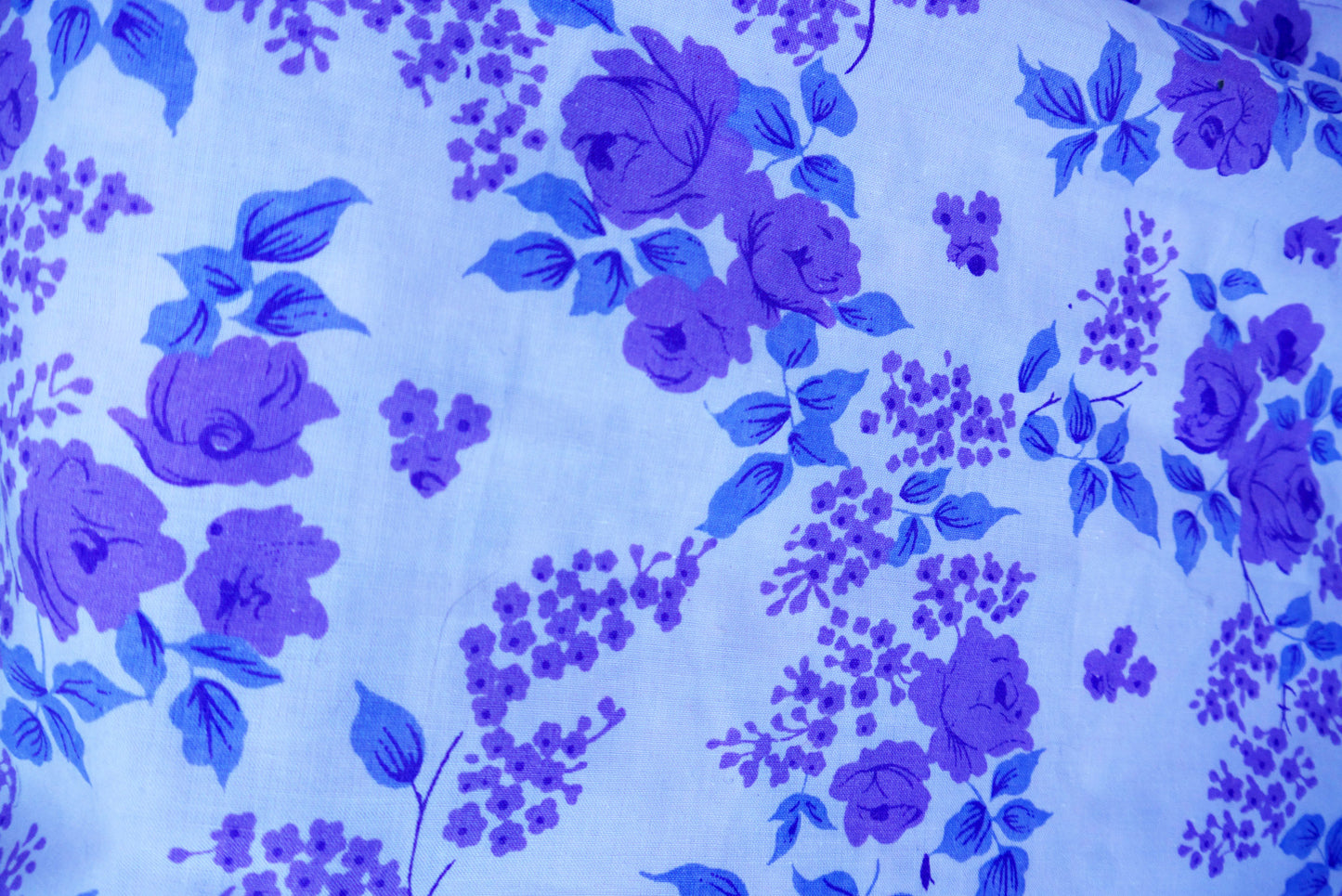 Vintage 1950's double flat sheet in gorgeous lilac tones
