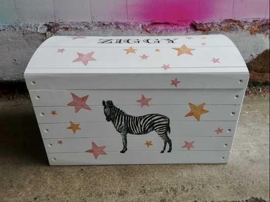 Commission for Daisy rose personalised children’s chest