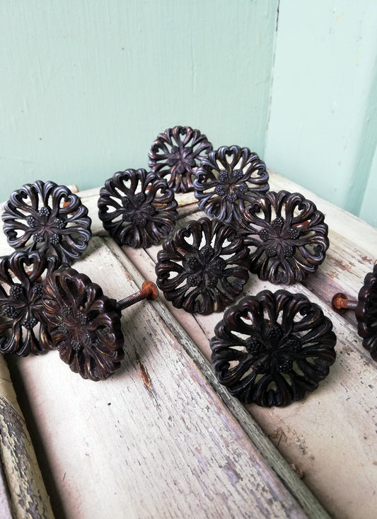 Set of 10 Vintage round cupboard cabinet knobs handles drawer pulls