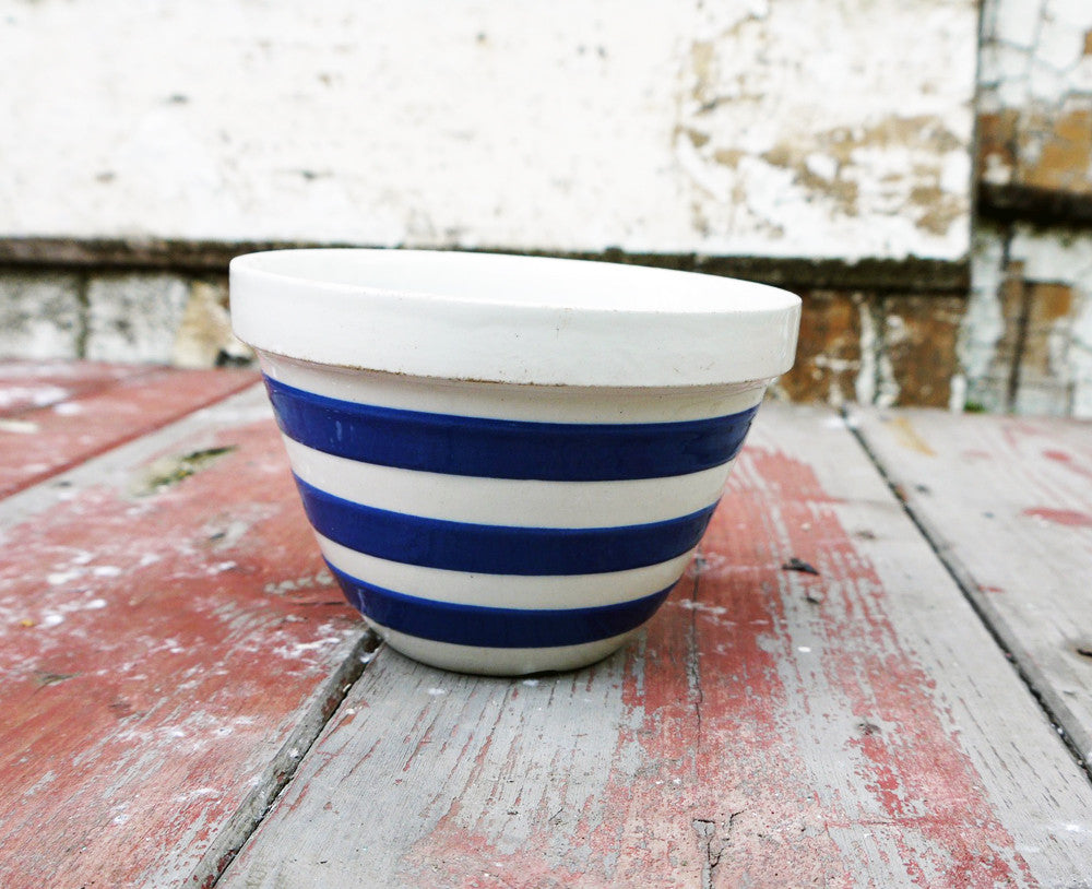 Vintage blue and white striped cornishware small pudding bowl