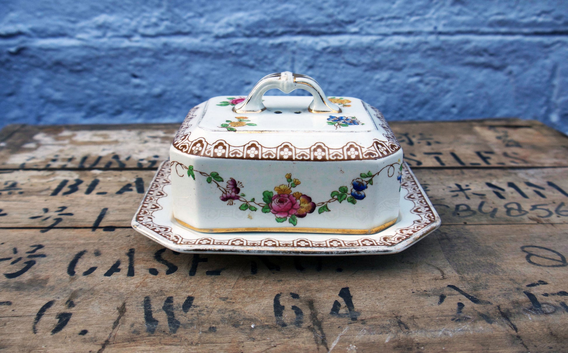  Vintage butter dish