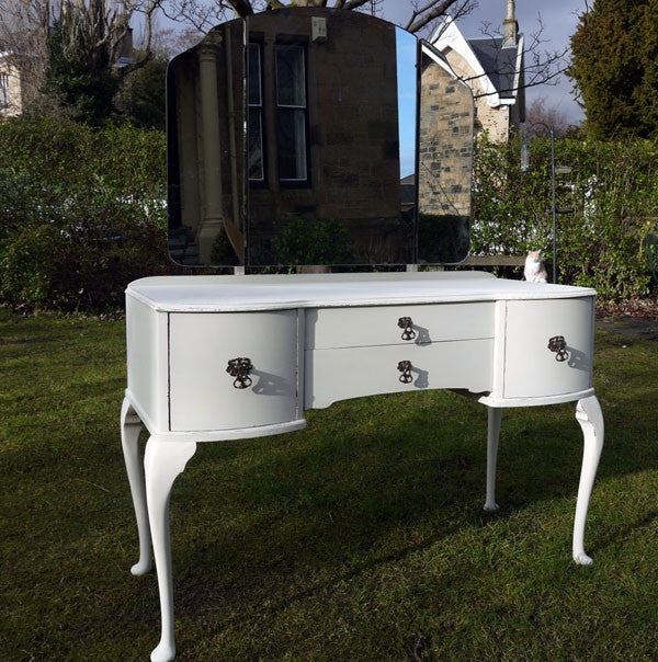 Vintage dressing table in Miss Mustard Seed Milk Paint Linen by Emily Roase Vintage
