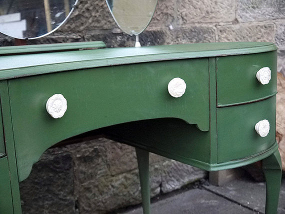 Vintage dressing table in miss mustard seed milk paint boxwood green