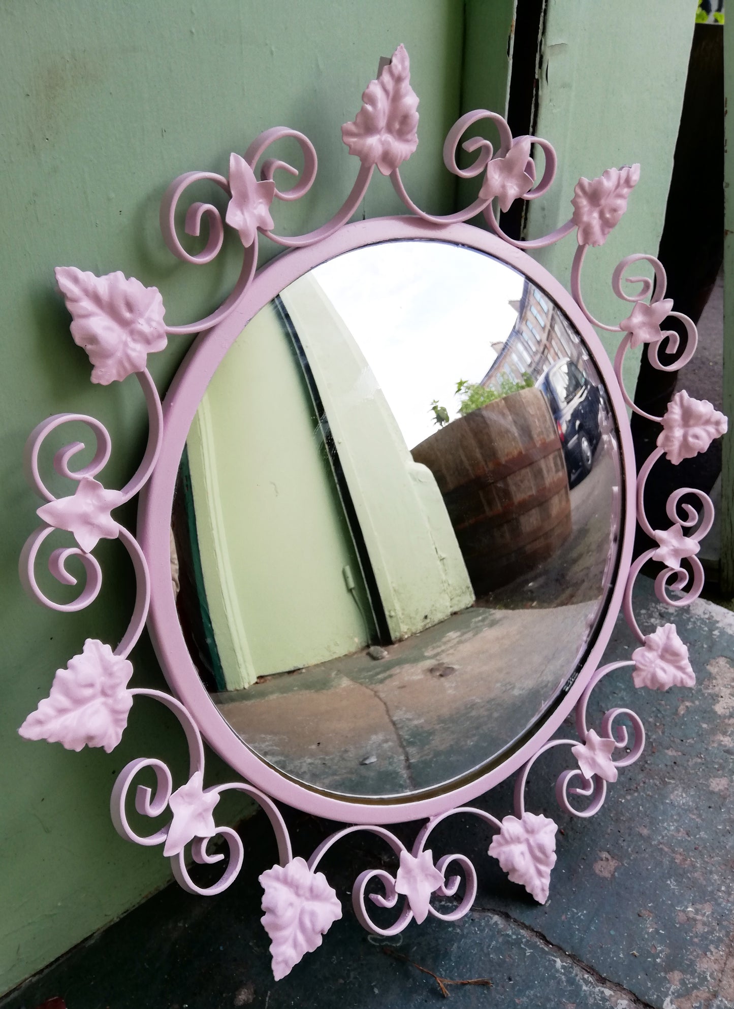 Vintage round ivy design Millennial pink convex mirror