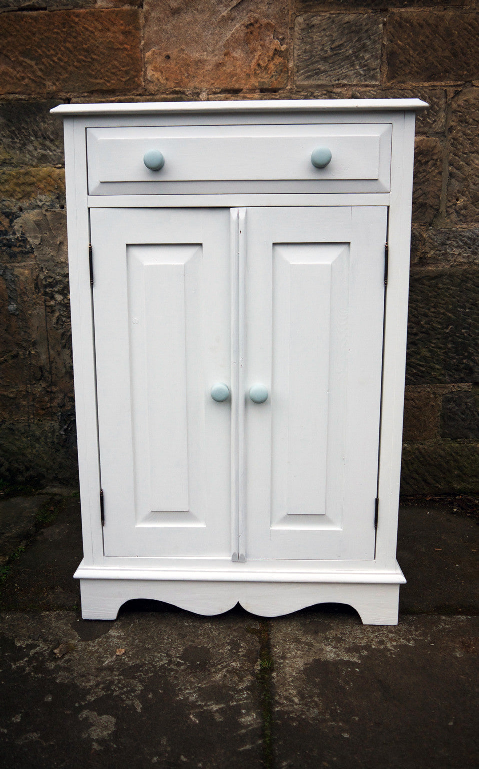 Hand painted cupboard in Fusion Mineral Paint
