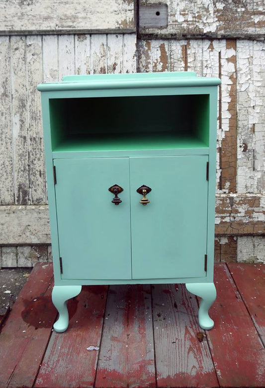 hand painted vintage bedside cabinet in Fusion Mineral Paint