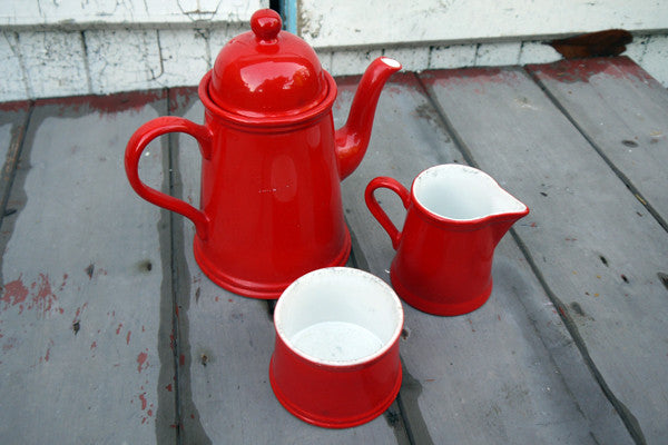 Vintage red and white ceramic coffee / tea set from emily rose vintage